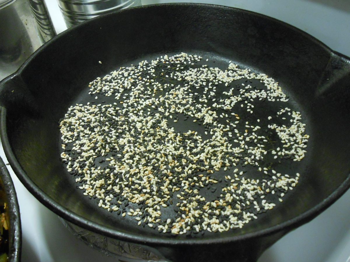TOASTING SESAME SEEDS