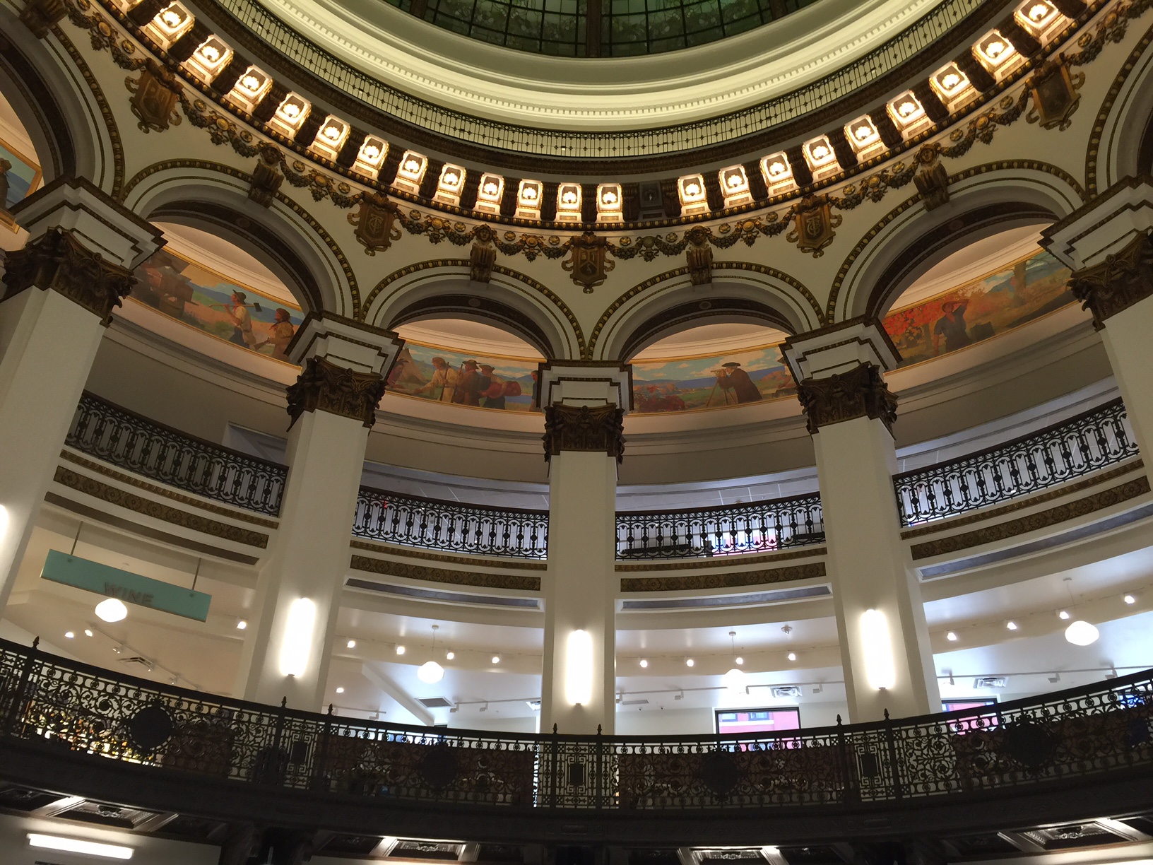 heinens-grocery-store-4