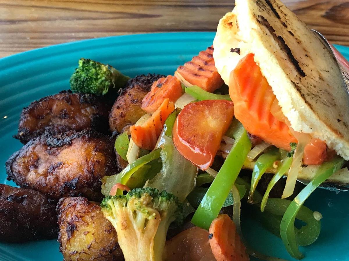 AREPAZO LATINO &&nbsp;BAR